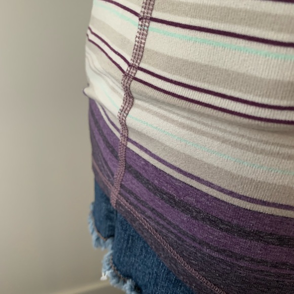 LULULEMON RACERBACK STRIPPED TANK TOP. PURPLE. SIZE 4. EUC. - Picture 15 of 16